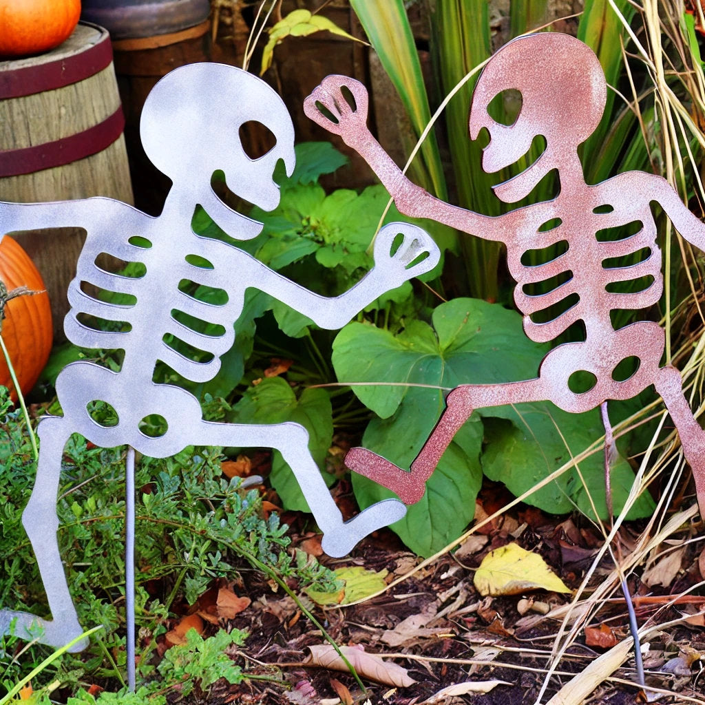 Cartoonish Fighting Skeletons - Garden Stakes