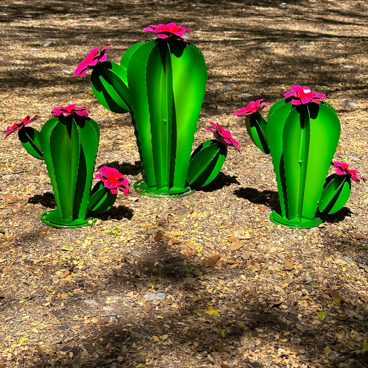 Green Metal Saguaro Cactus with Pink Flowers – Handmade Garden Sculpture