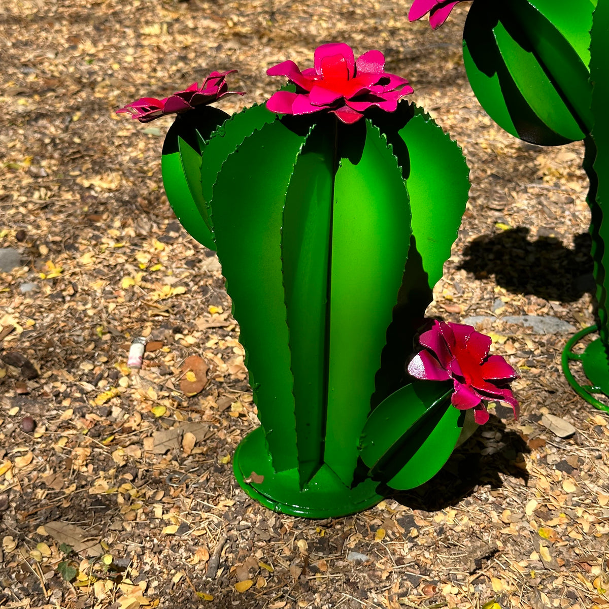 Green Metal Saguaro Cactus with Pink Flowers – Handmade Garden Sculpture