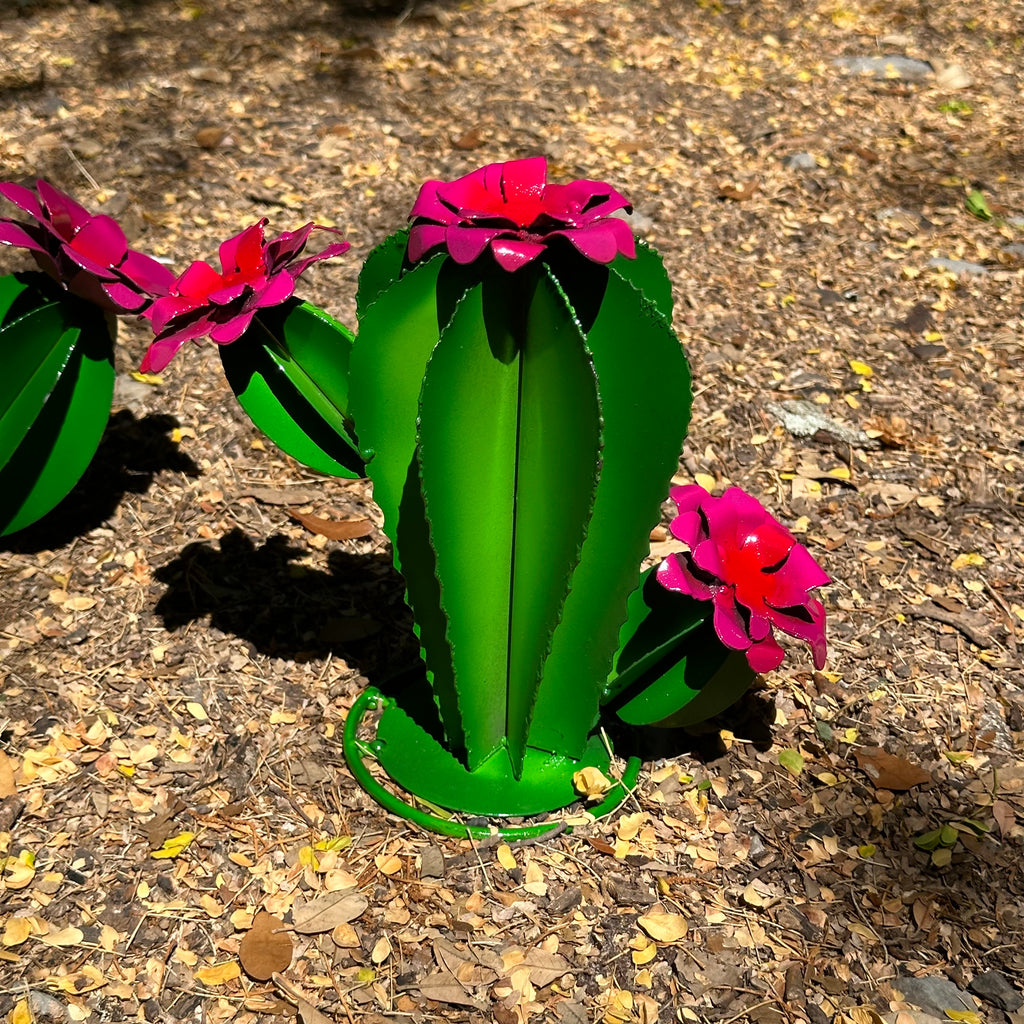 Green Metal Saguaro Cactus with Pink Flowers – Handmade Garden Sculpture